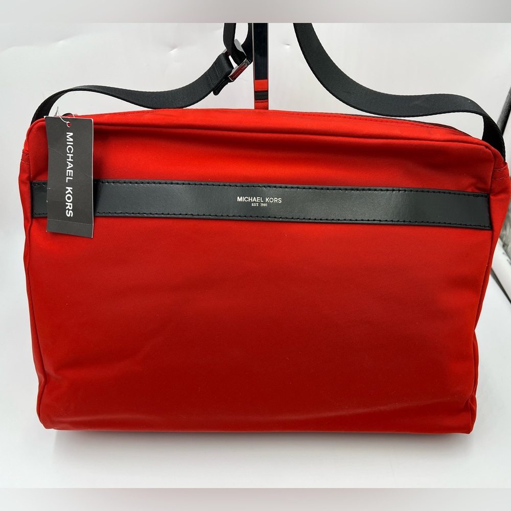 NWT Michael Kors Kent Messenger Bag - Crimson